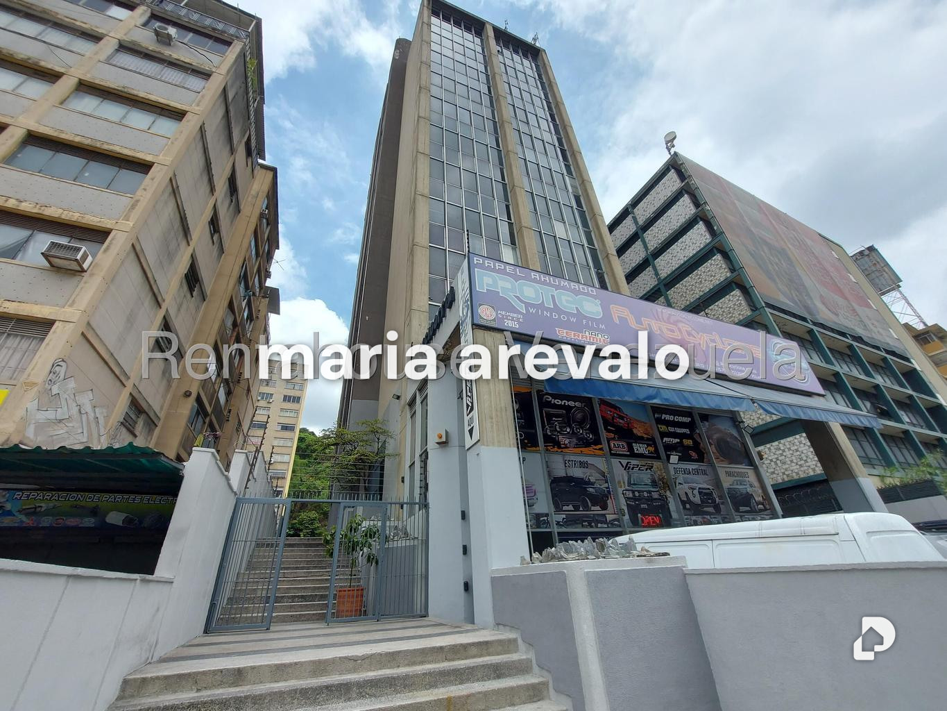 Oficina en Colinas de Bello Monte, Caracas – 1