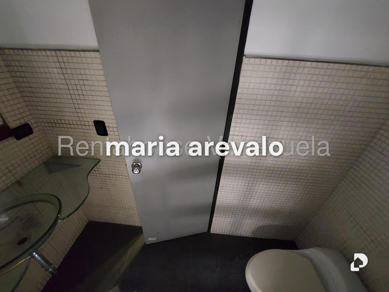 Oficina en Colinas de Bello Monte, Caracas – 11