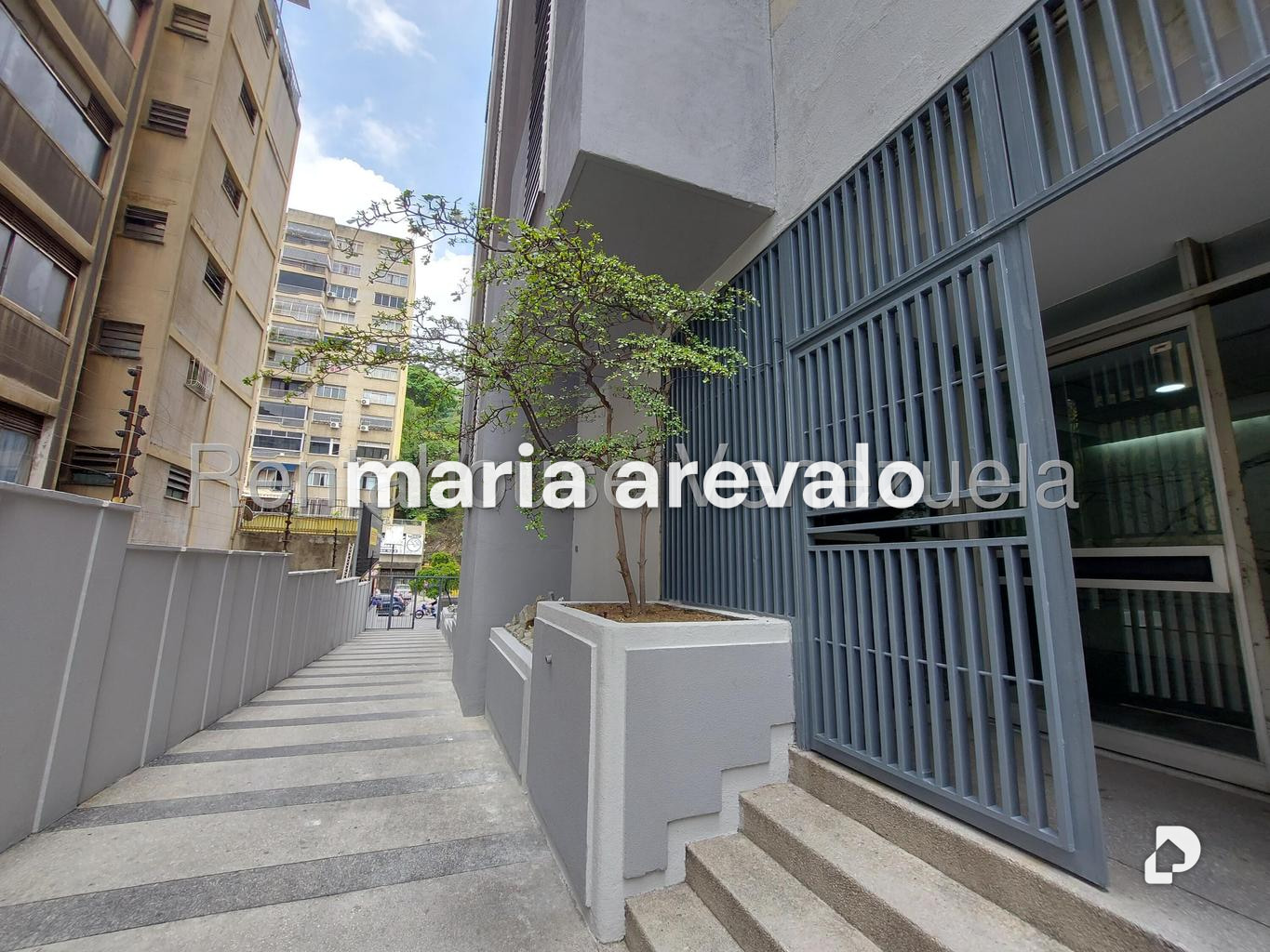 Oficina en Colinas de Bello Monte, Caracas – 22