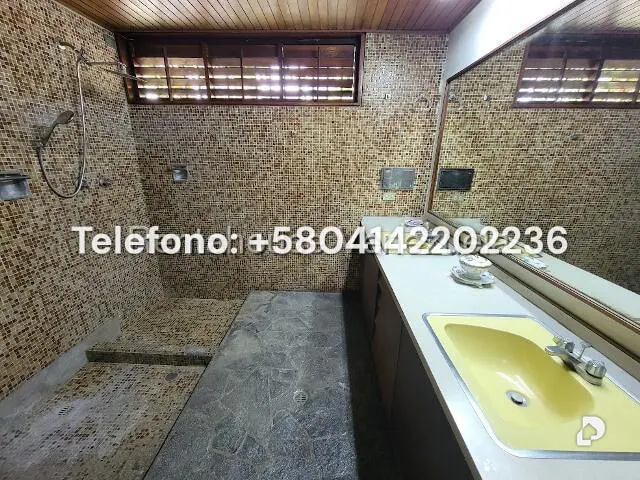 Casa en Prados del Este, Caracas – 26