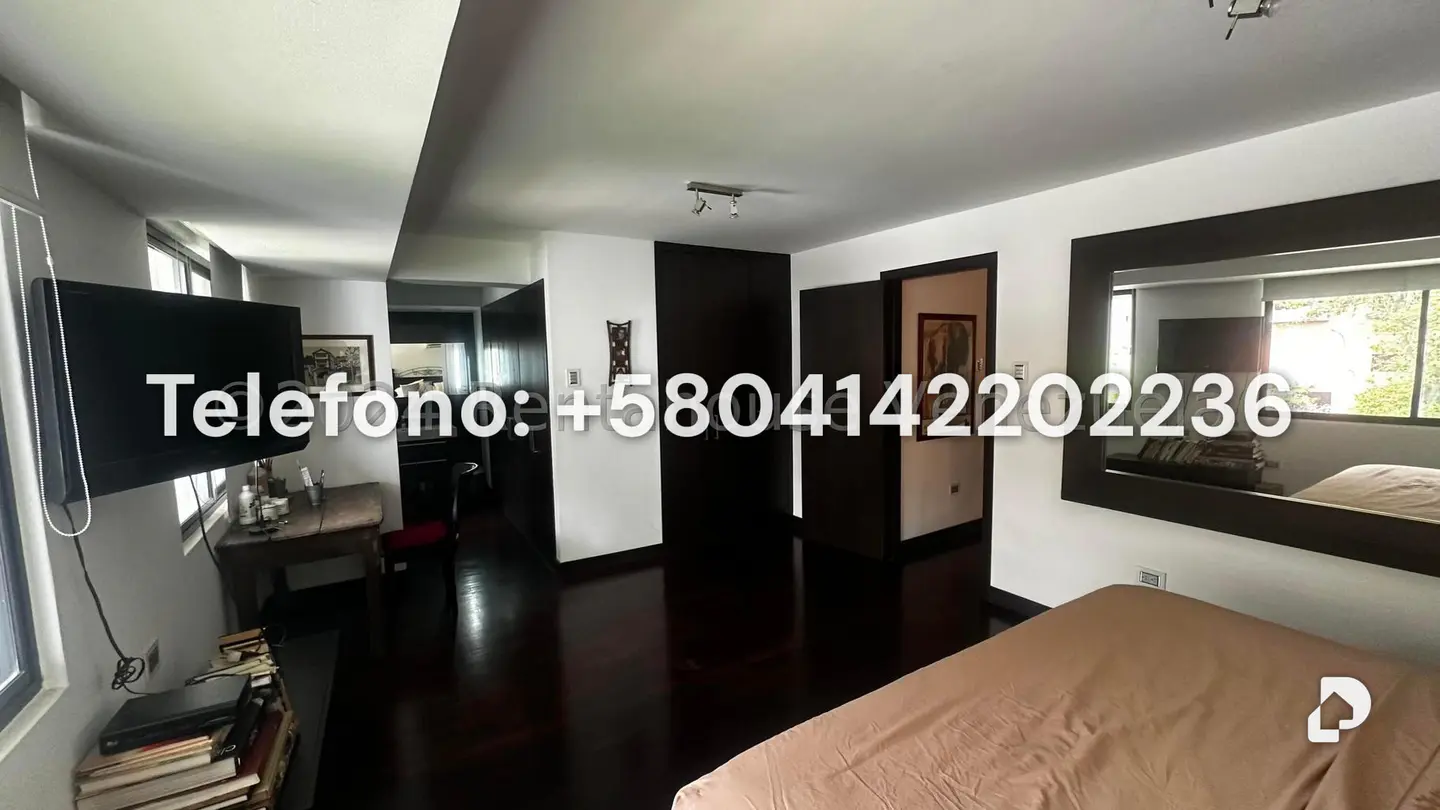 Apartamento en Las Mercedes, Caracas – 24