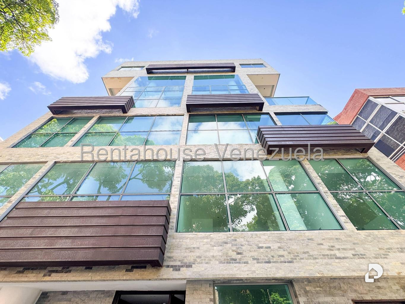 Apartamento en Los Naranjos de las Mercedes, Caracas – 2