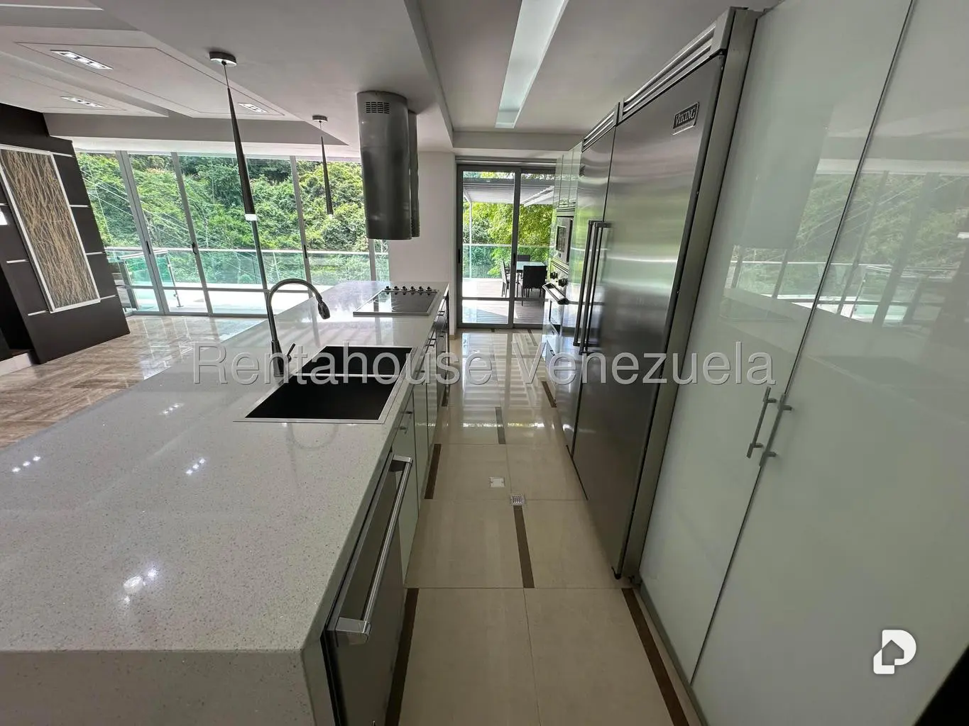 Apartamento en Las Mercedes, Caracas – 11