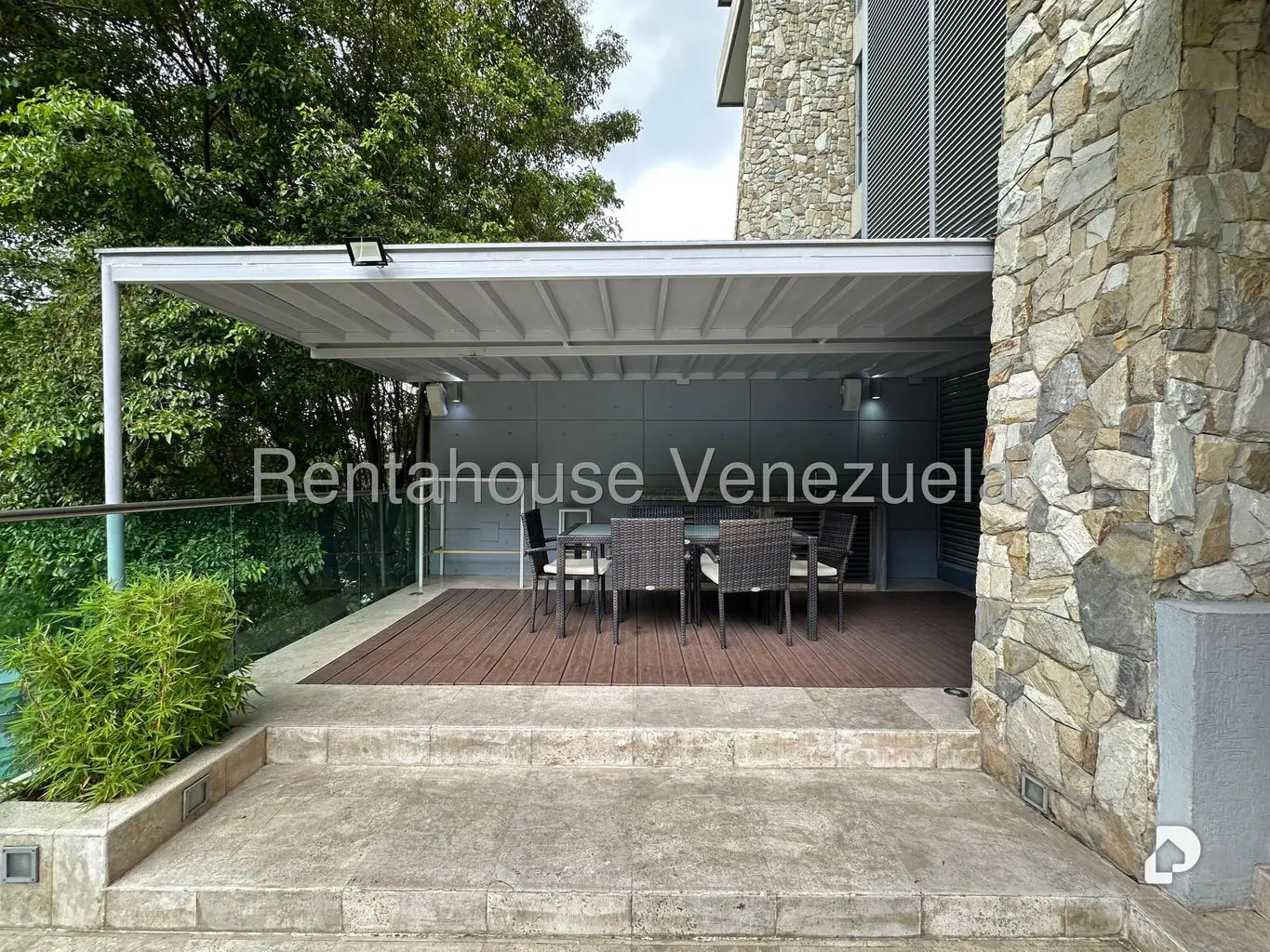 Apartamento en Las Mercedes, Caracas – 23