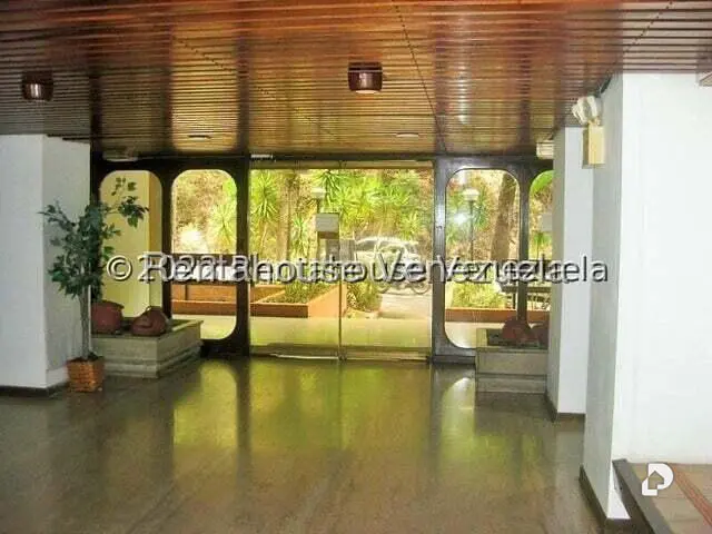 Apartamento en Chuao, Caracas – 2