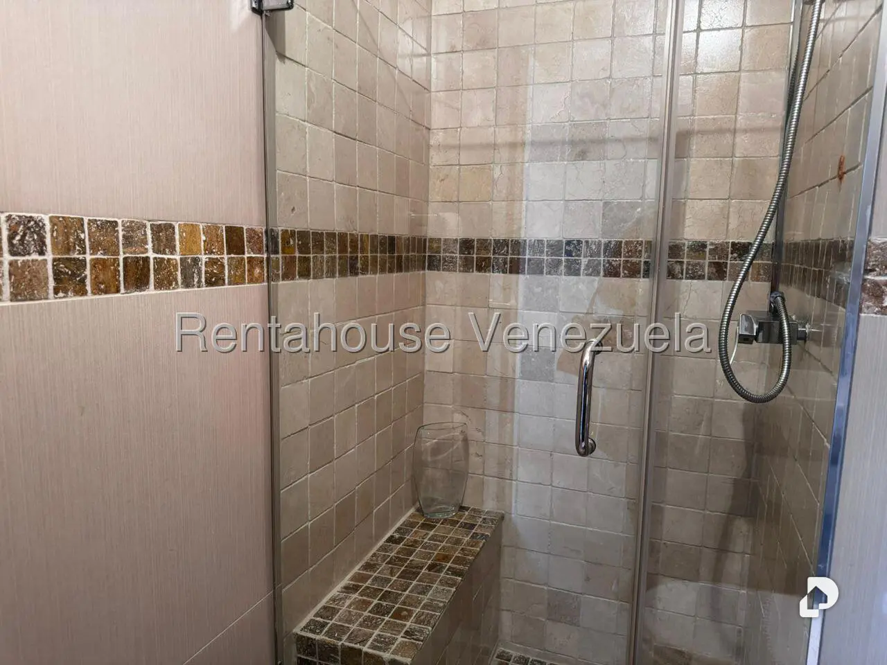 Apartamento en Colinas de La Tahona, Caracas – 24