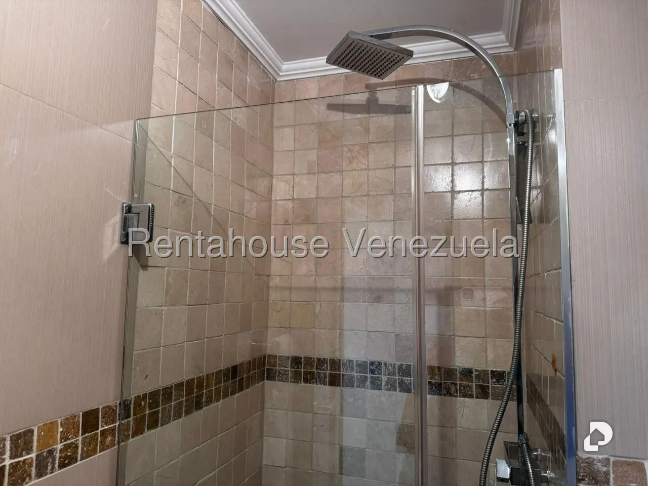 Apartamento en Colinas de La Tahona, Caracas – 23