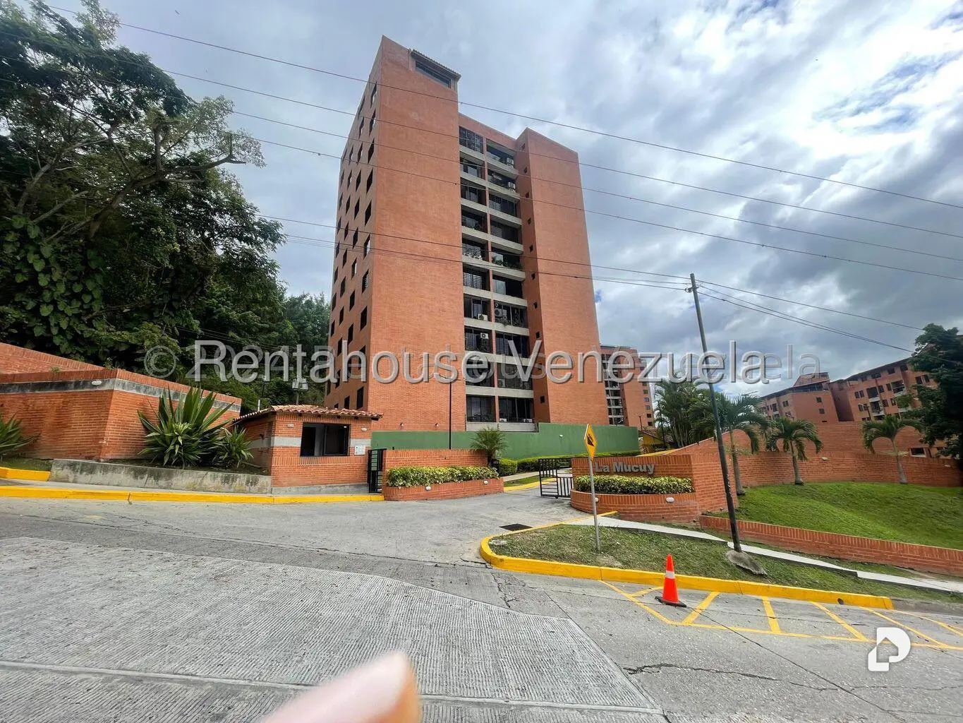 Apartamento en Colinas de La Tahona, Caracas – 1