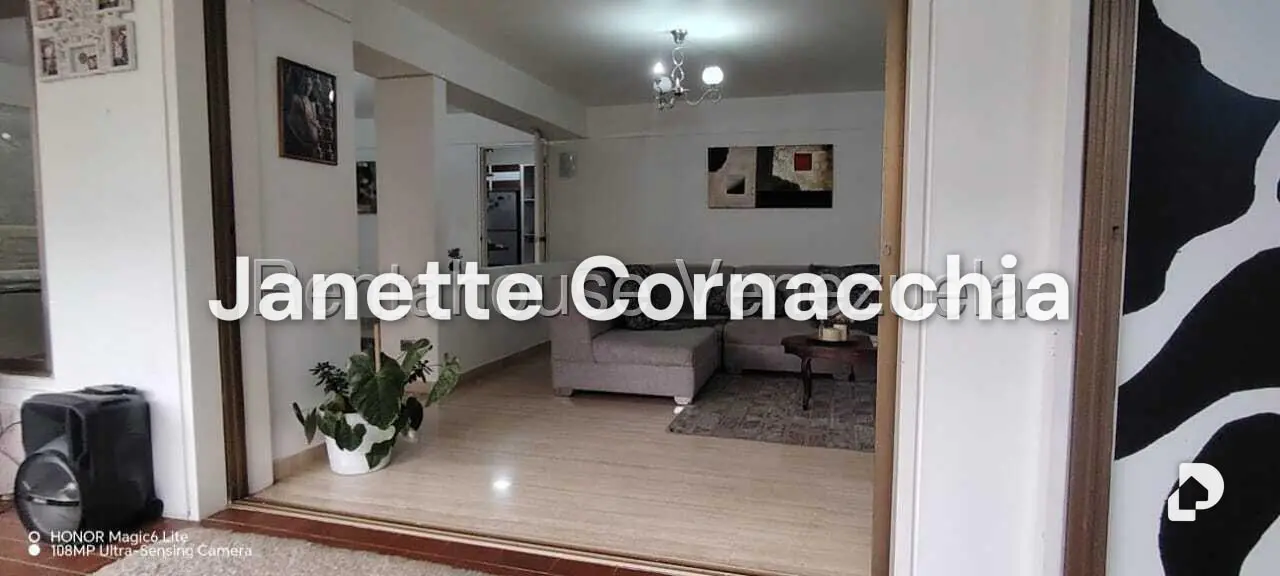 Apartamento en La Florida, Caracas – 12