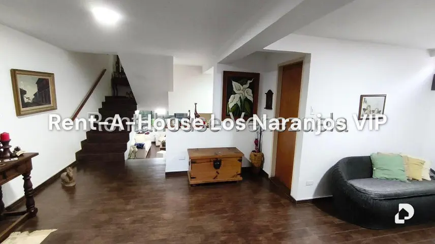 Casa en Lomas De La Trinidad, Caracas – 3