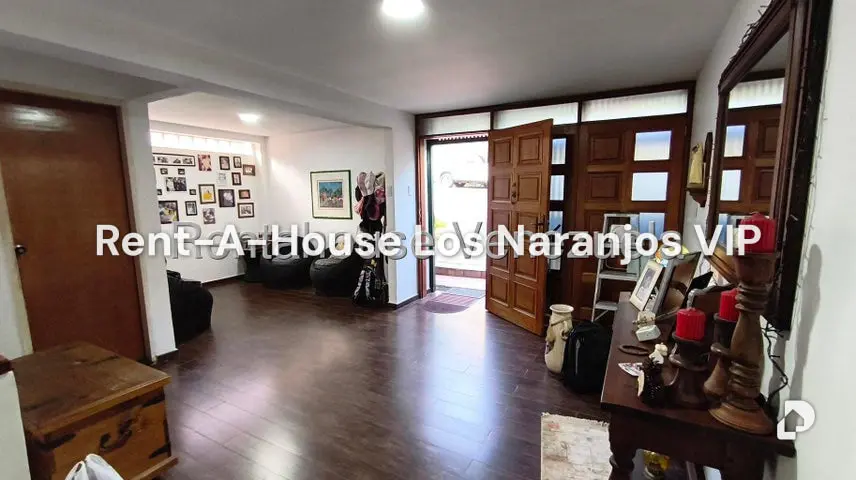 Casa en Lomas De La Trinidad, Caracas – 4