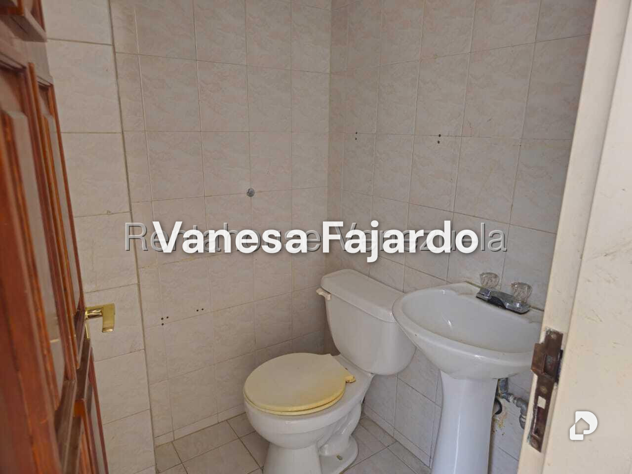 Local comercial en El Paraíso, Caracas – 14