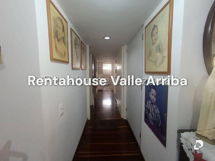 Apartamento en Santa Eduvigis, Caracas – 21