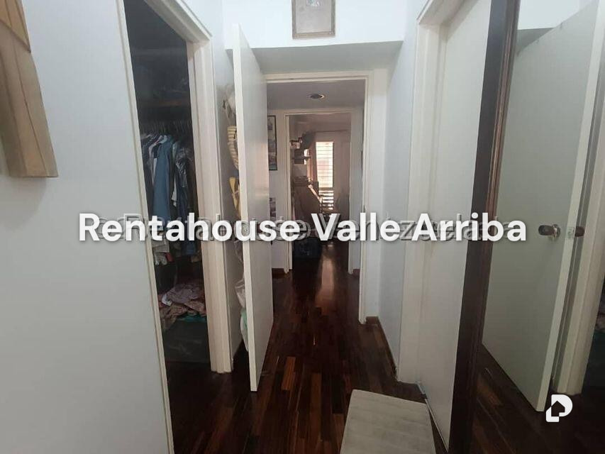 Apartamento en Santa Eduvigis, Caracas – 25