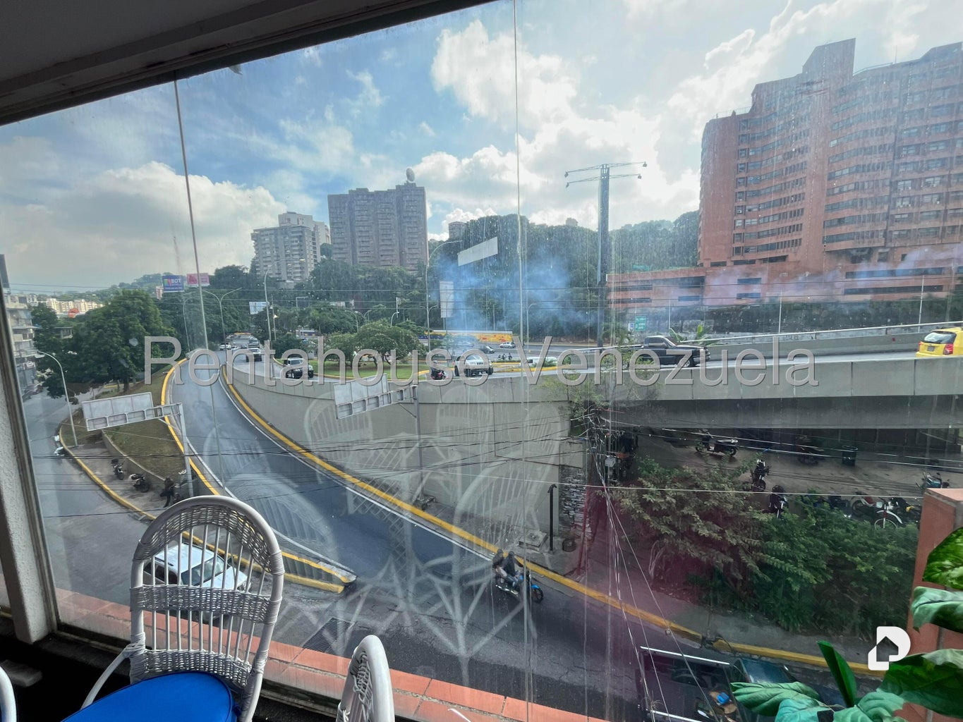 Local comercial en Santa Fe Norte, Caracas – 21