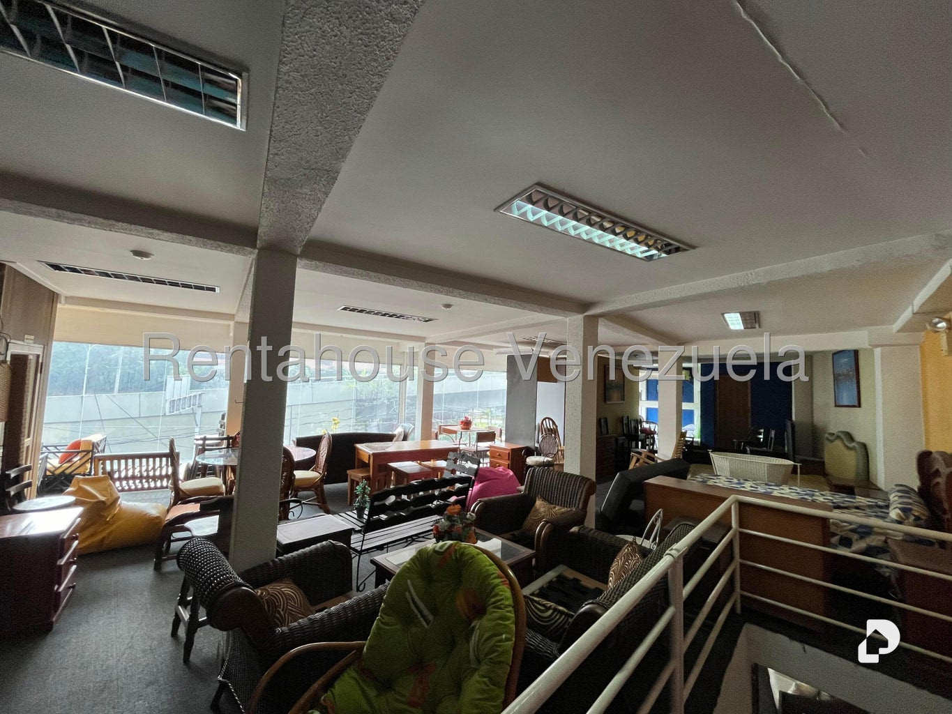 Local comercial en Santa Fe Norte, Caracas – 10