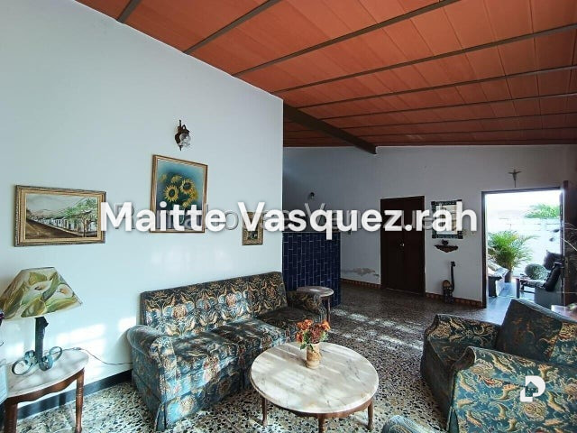 Casa en Barrio Mata Seca, Maracay – 4
