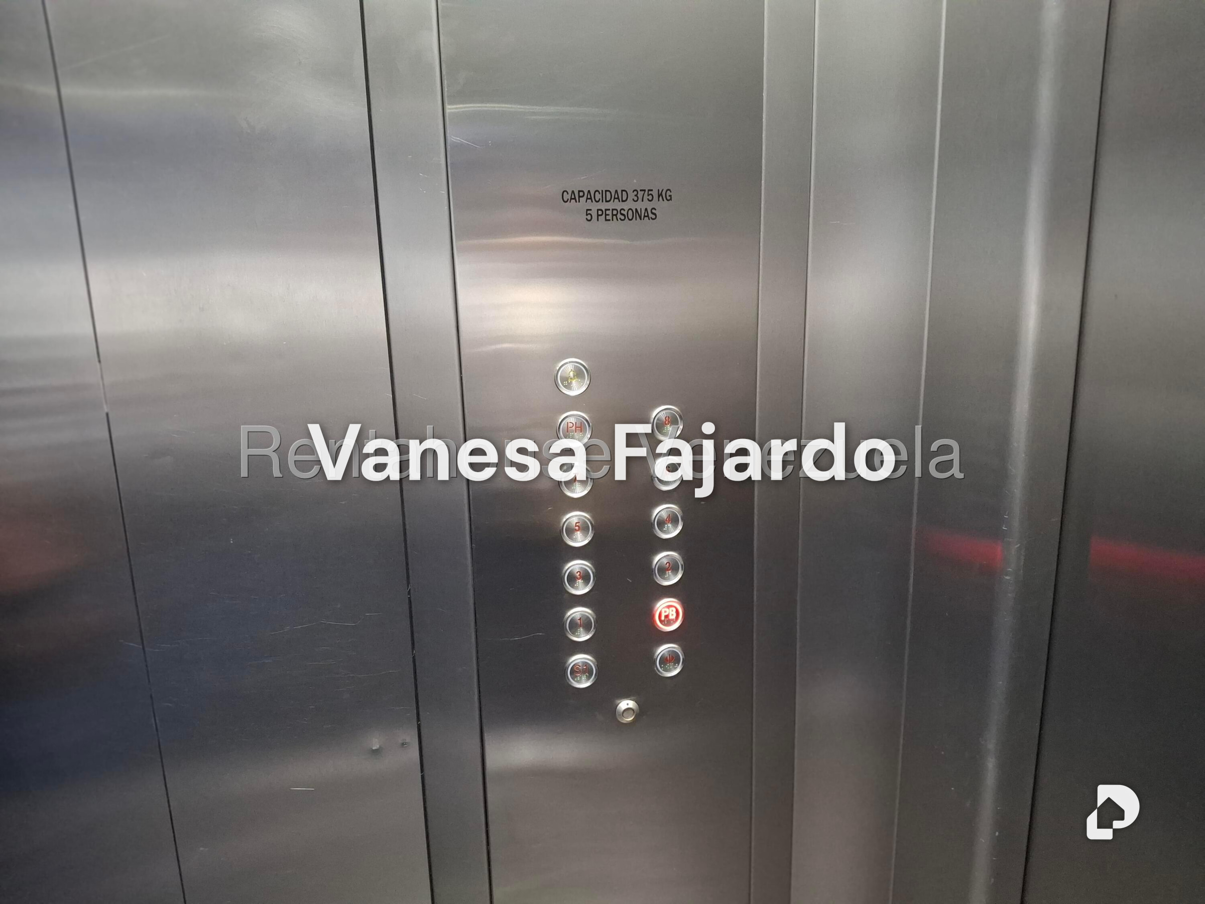 Oficina en El Rosal, Caracas – 30