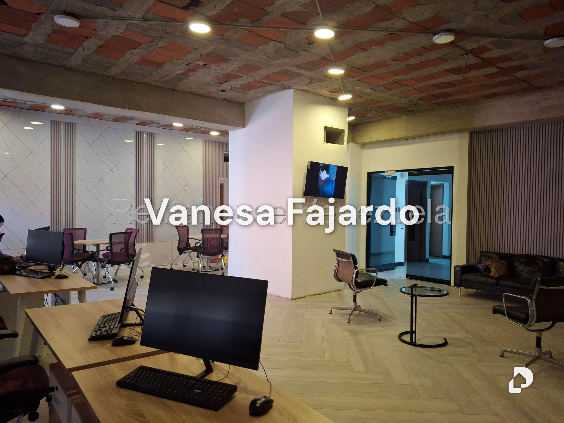 Oficina en El Rosal, Caracas – 17