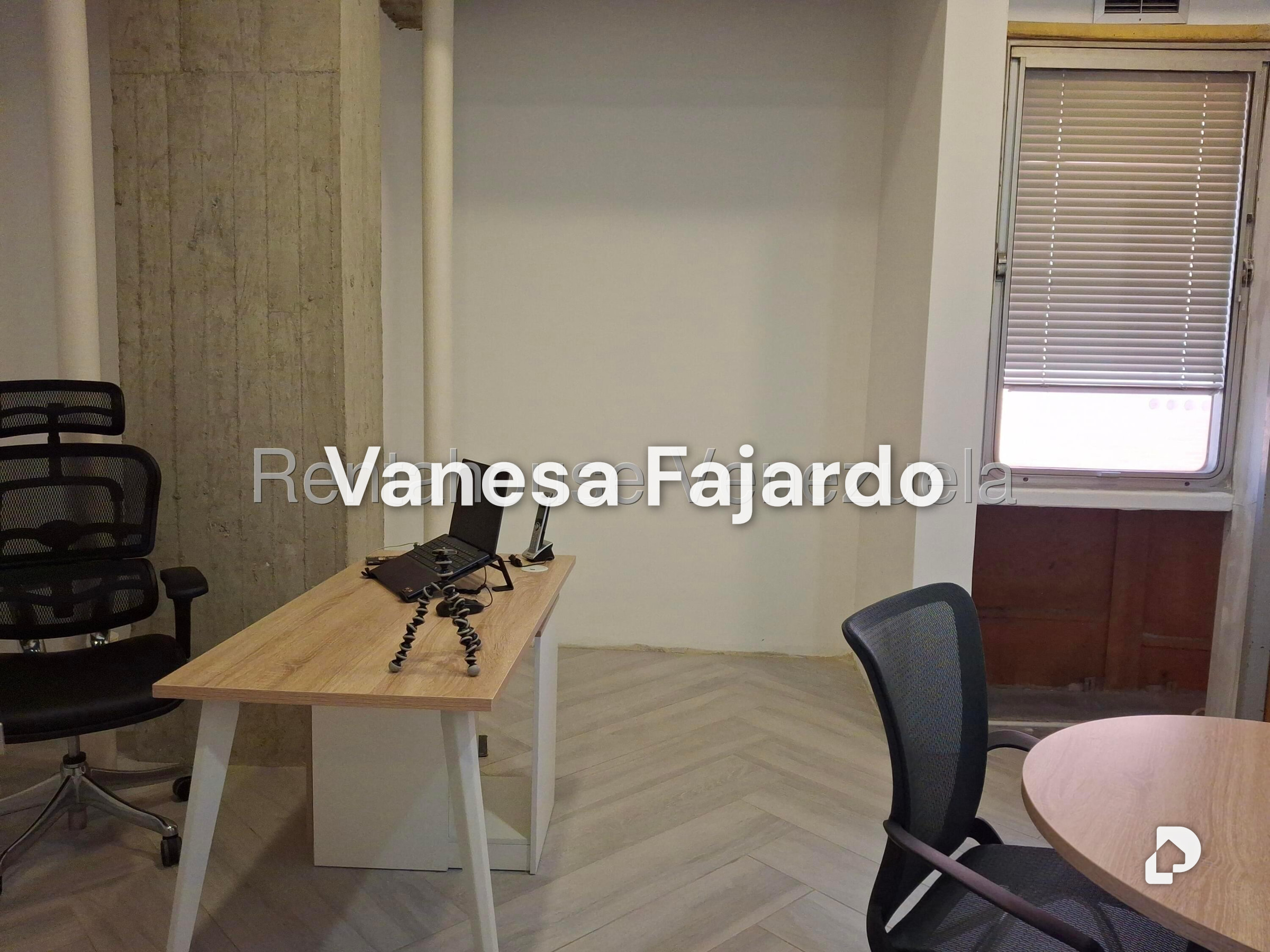 Oficina en El Rosal, Caracas – 24