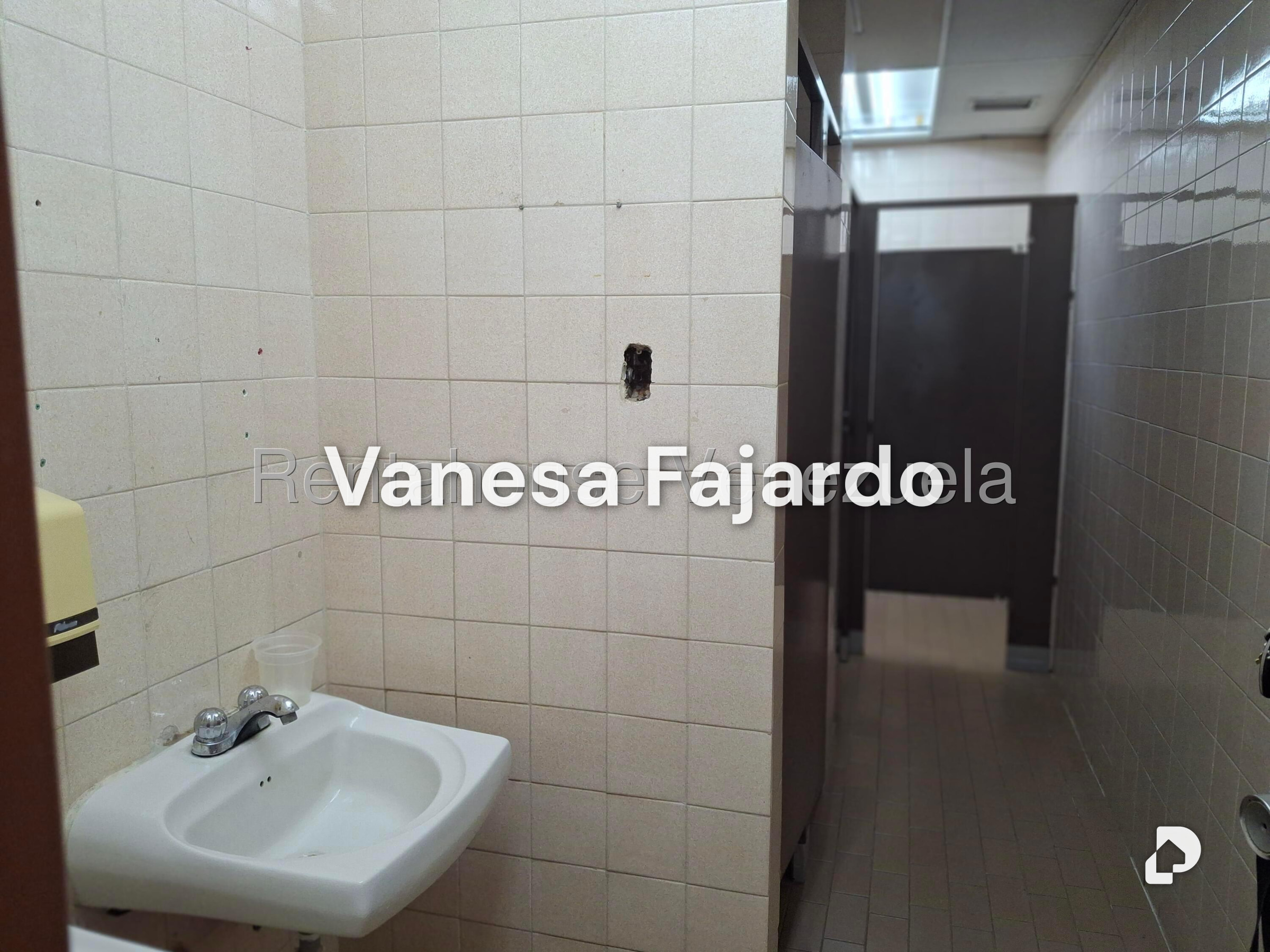 Oficina en El Rosal, Caracas – 26