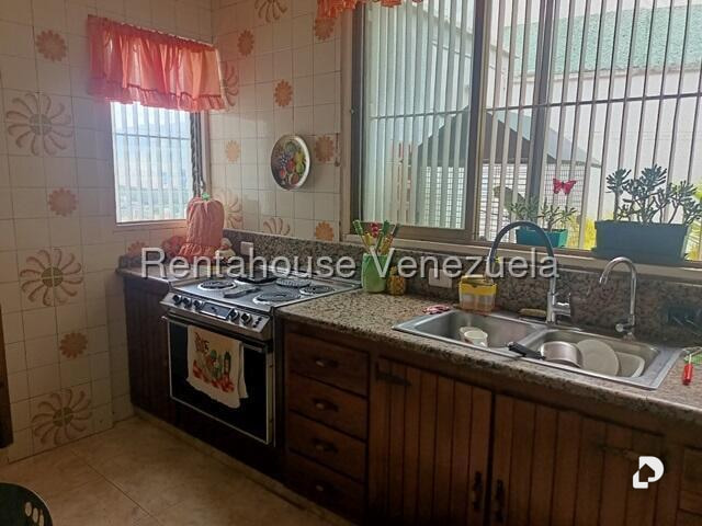 Casa en Colinas de Santa Mónica, Caracas – 24