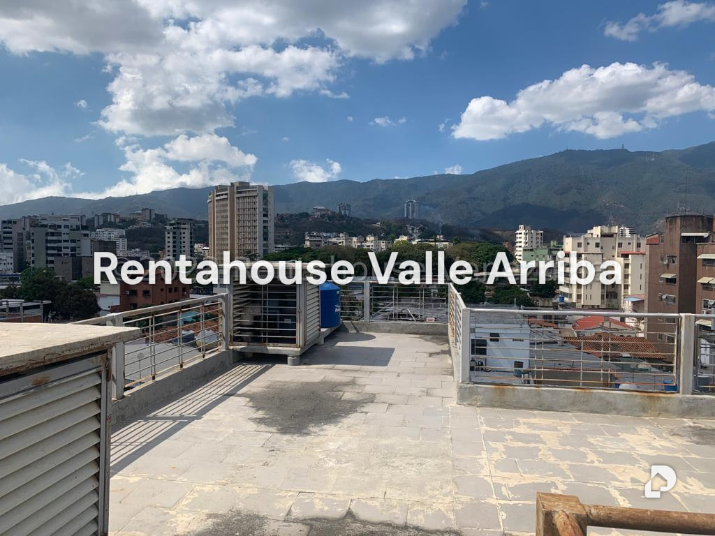 Edificio en Los Rosales, Caracas – 21