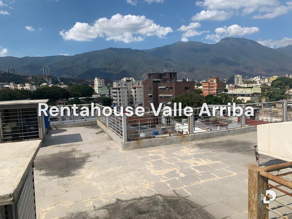 Edificio en Los Rosales, Caracas – 22