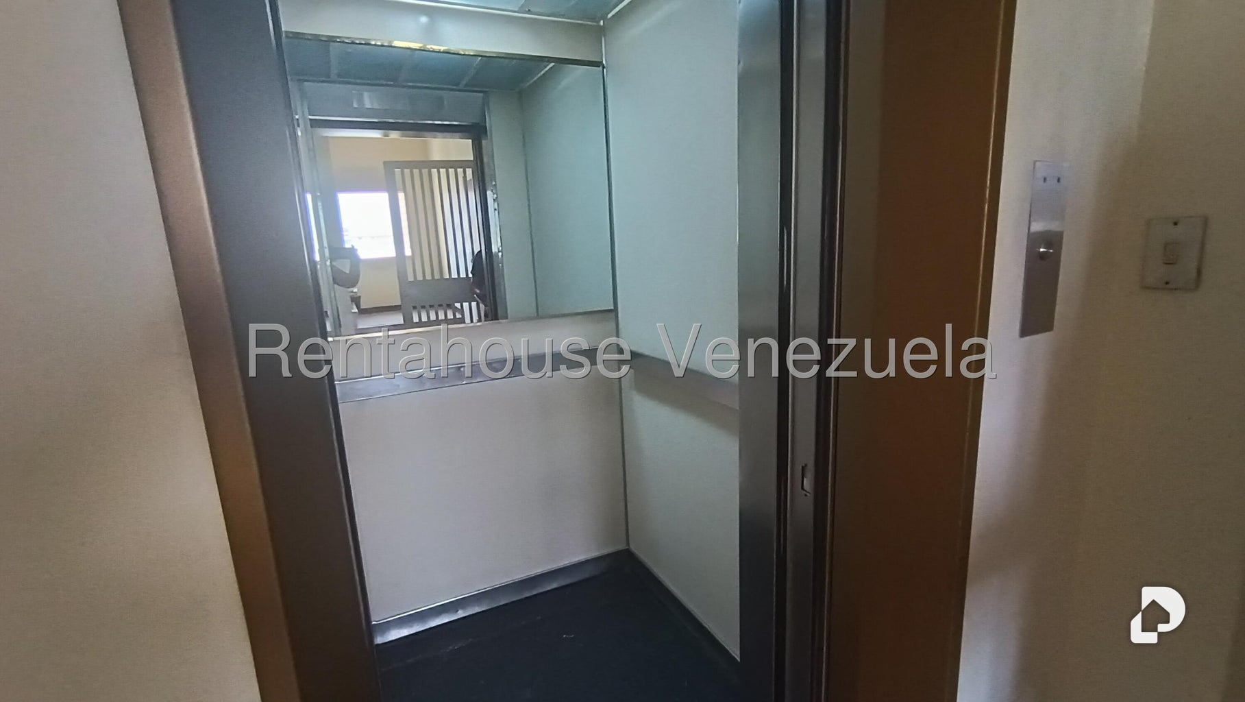 Apartamento en La Urbina, Caracas