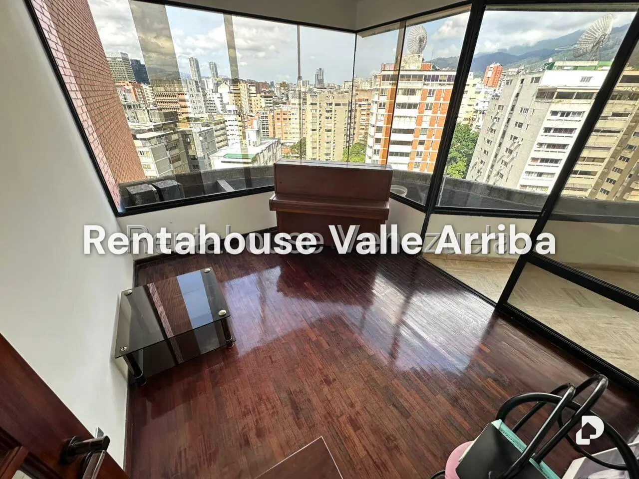 Apartamento en La Florida, Caracas – 12
