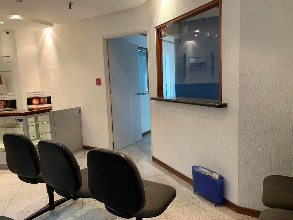 Commercial space in El Paraíso, Caracas - 1