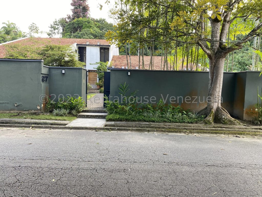 Casa en La Lagunita Country Club, Caracas - 1