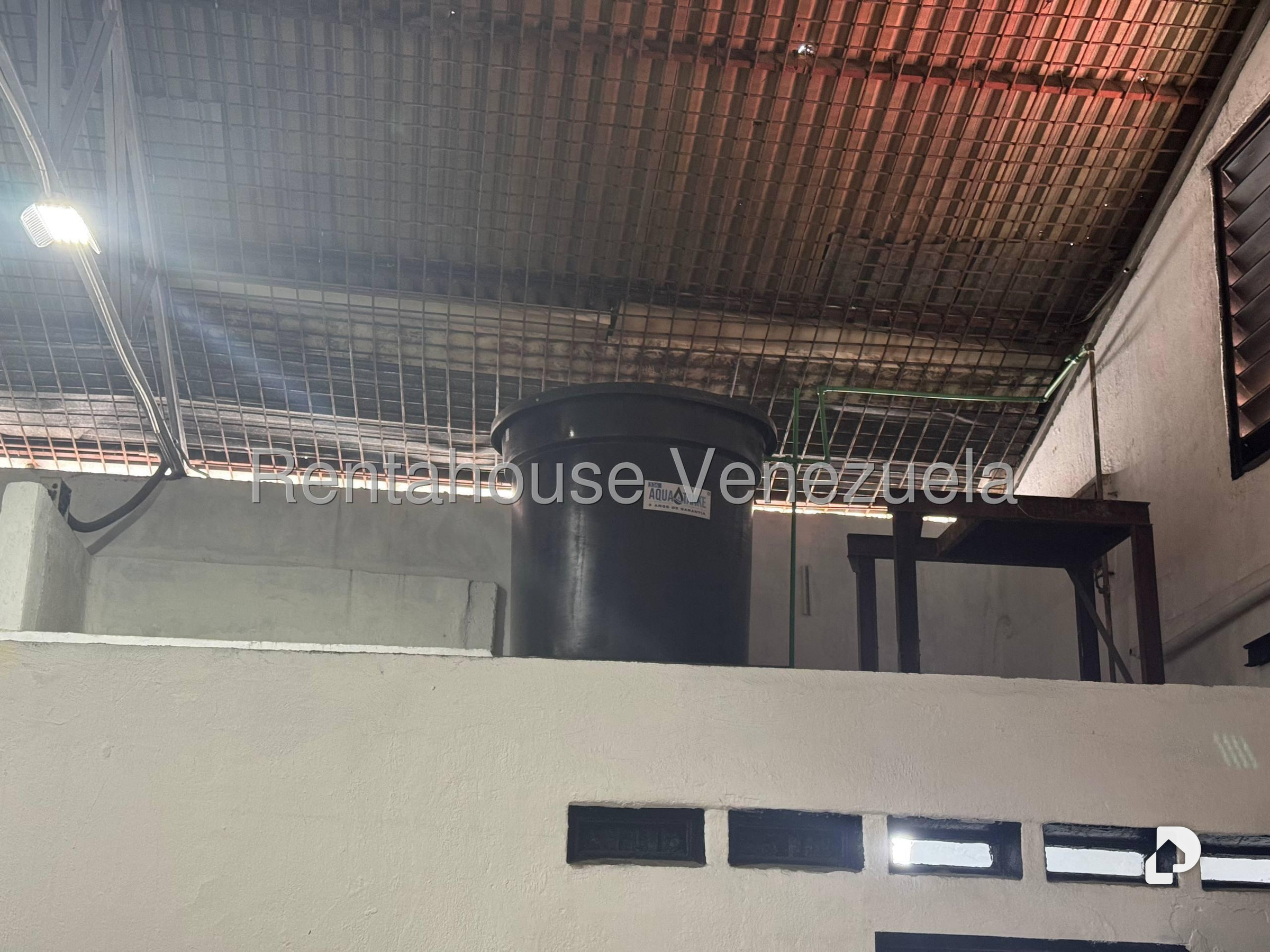 Galpón en Catia, Caracas – 13