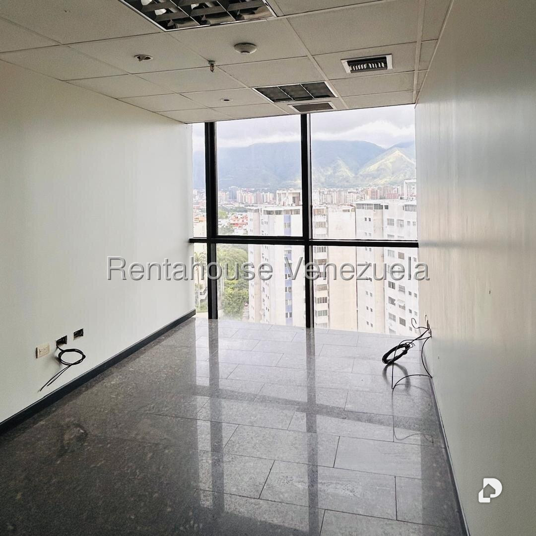 Oficina en Macaracuay, Caracas – 11