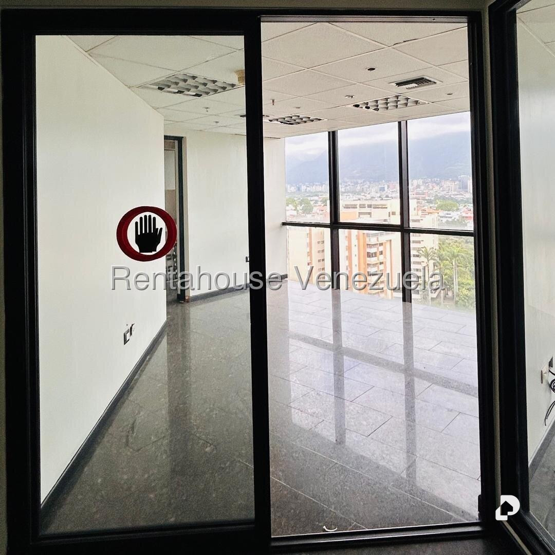 Oficina en Macaracuay, Caracas – 12