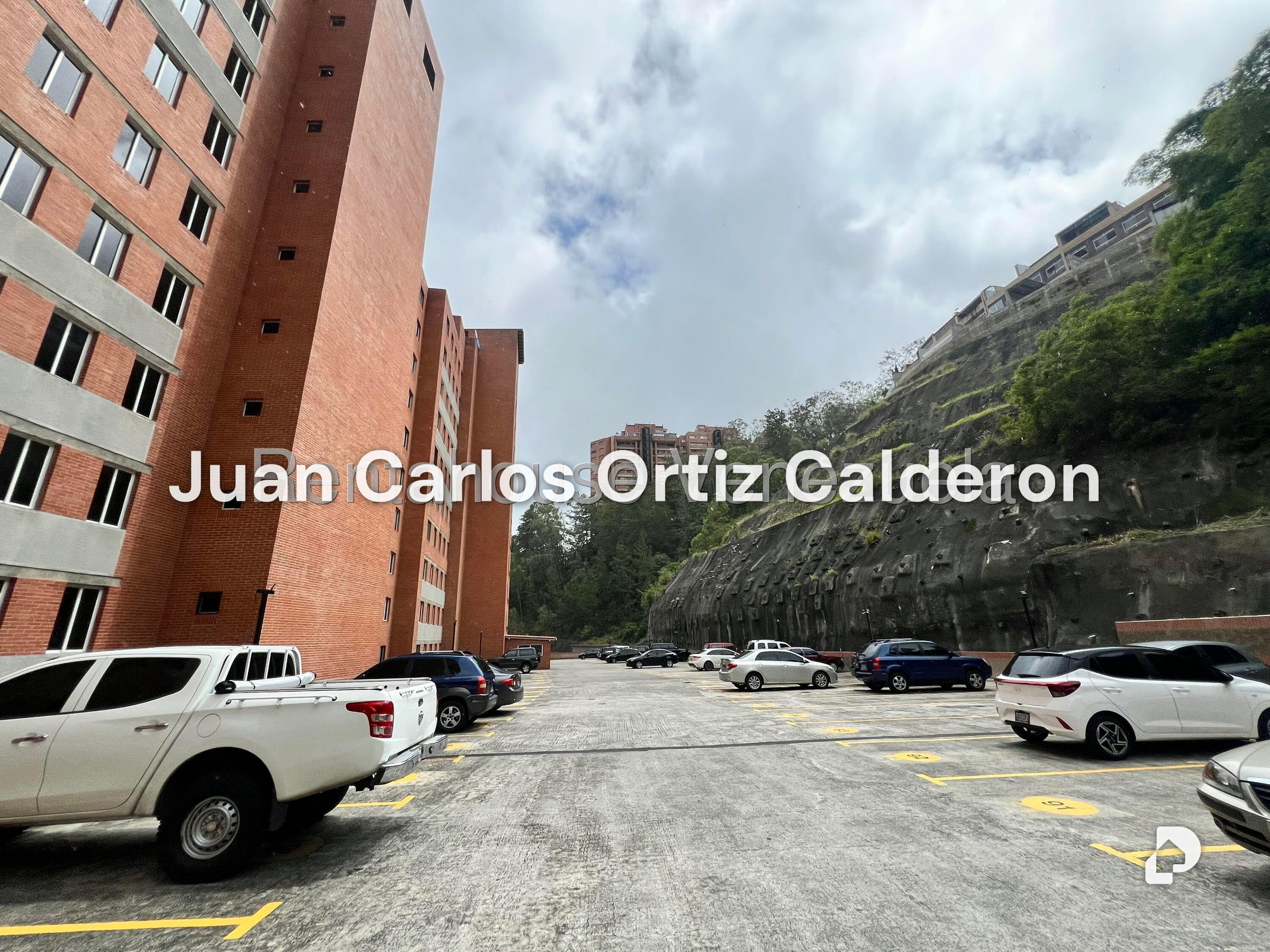 Apartamento en Colinas de La Tahona, Caracas – 3