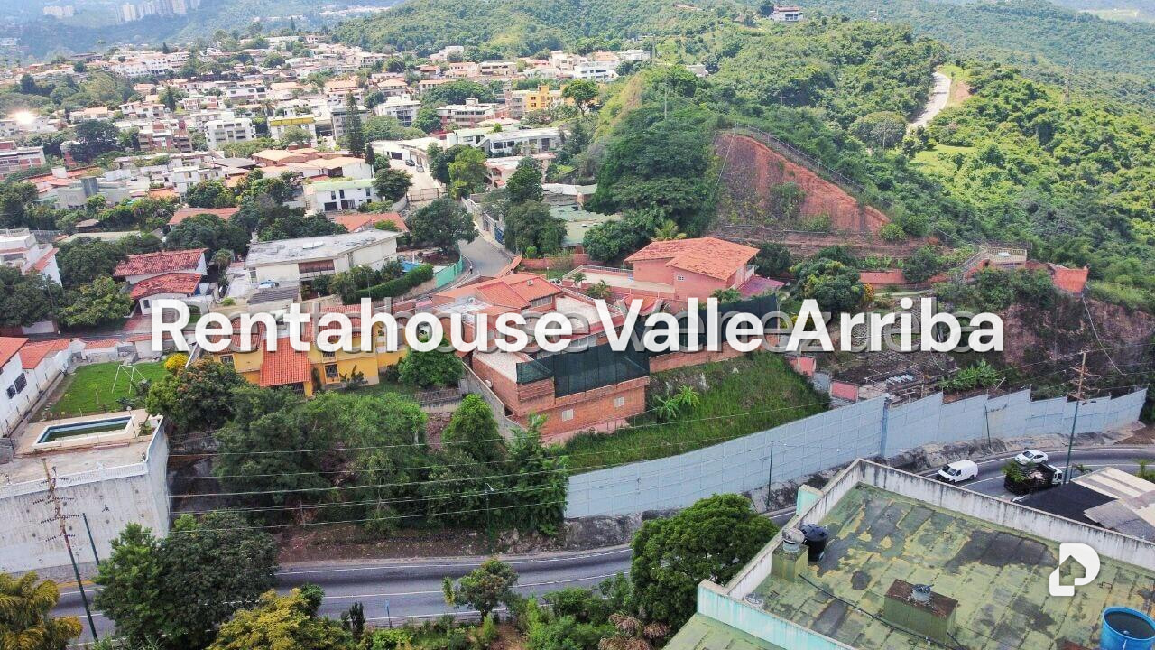 Casa en Cumbres de Curumo, Caracas – 30