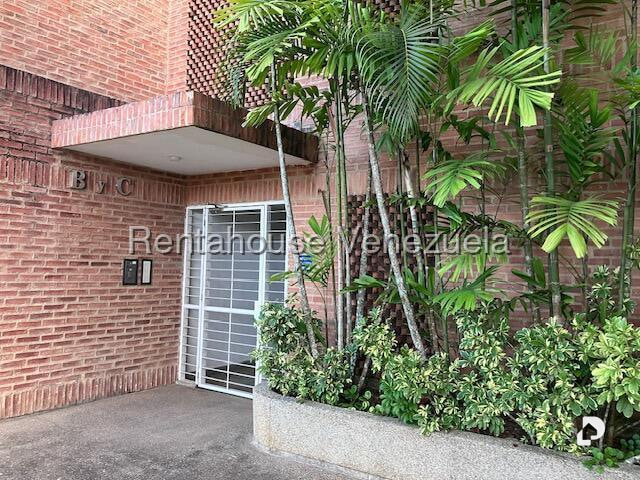 Apartamento en La Boyera, Caracas – 2
