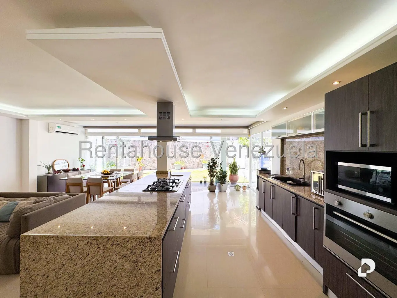 Casa en Prados del Este, Caracas – 17