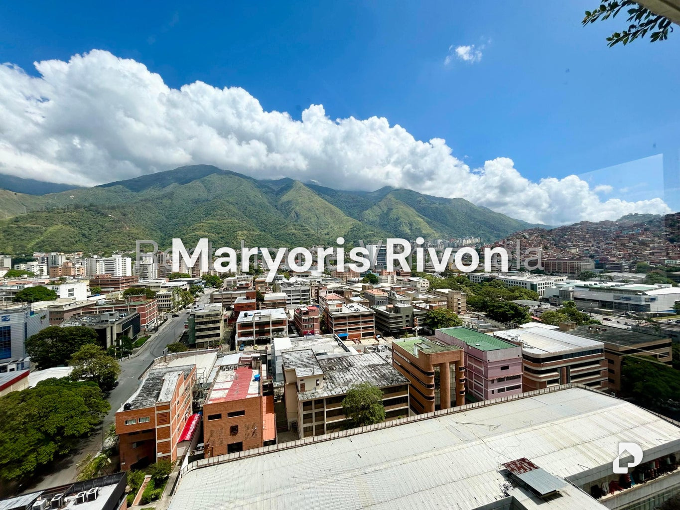 Apartamento en La Urbina, Caracas – 11
