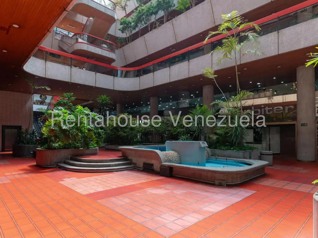 Commercial space in Las Mercedes, Caracas - 1
