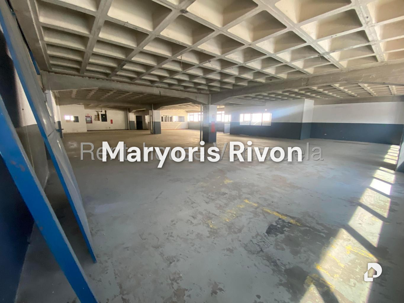 Local comercial en La Yaguara, Caracas – 11