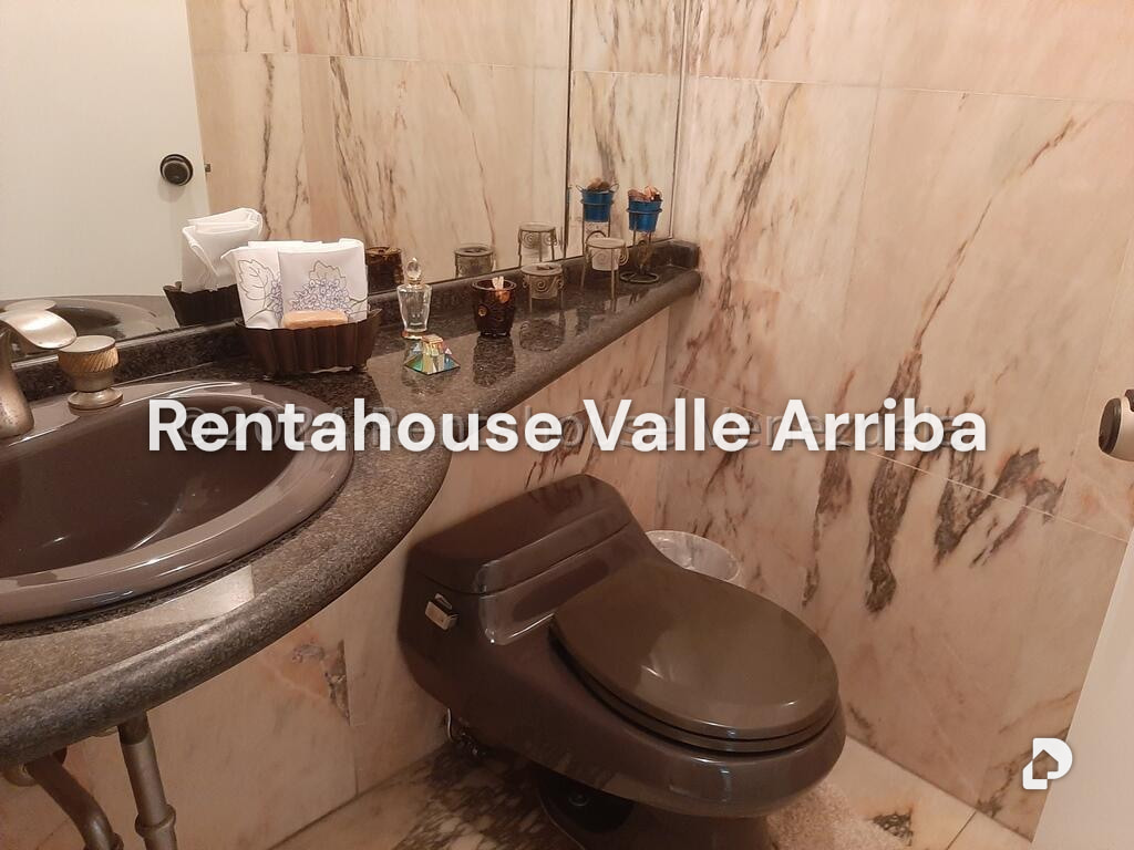 Apartamento en San Bernardino, Caracas – 13
