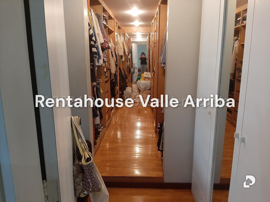 Apartamento en San Bernardino, Caracas – 22
