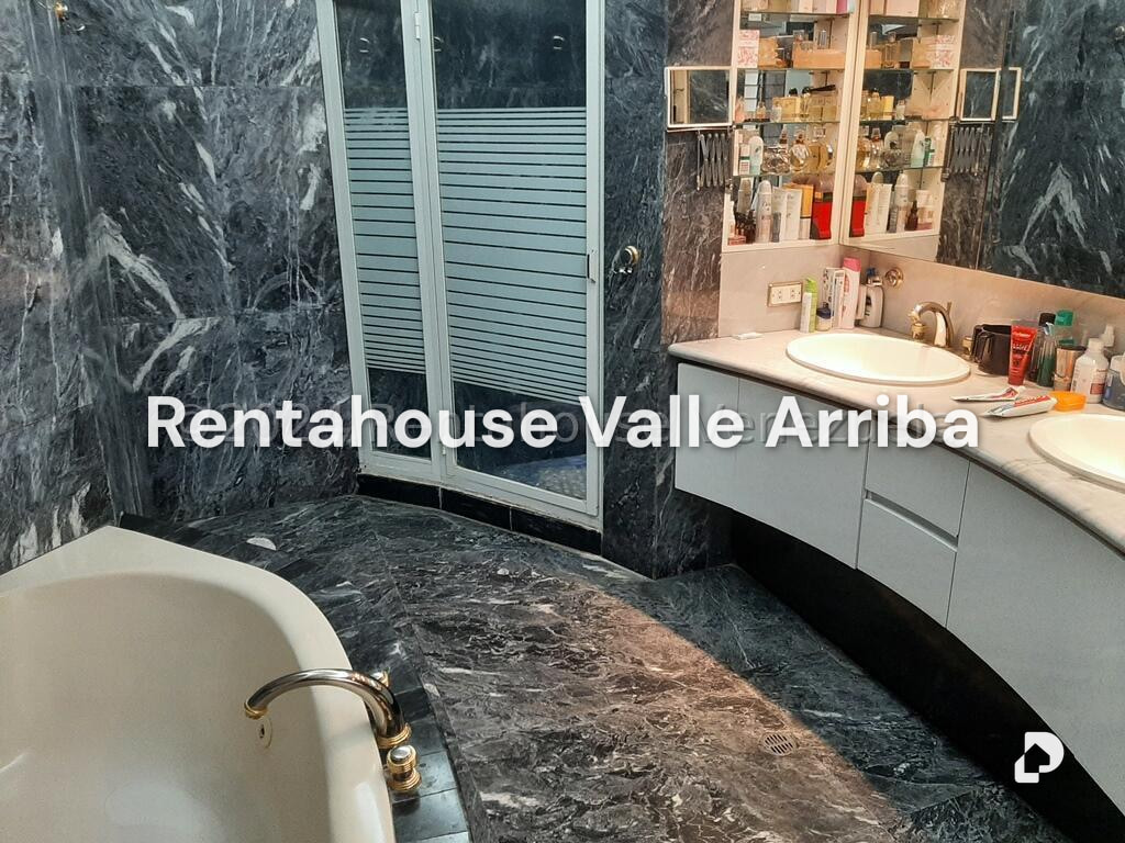 Apartamento en San Bernardino, Caracas – 23