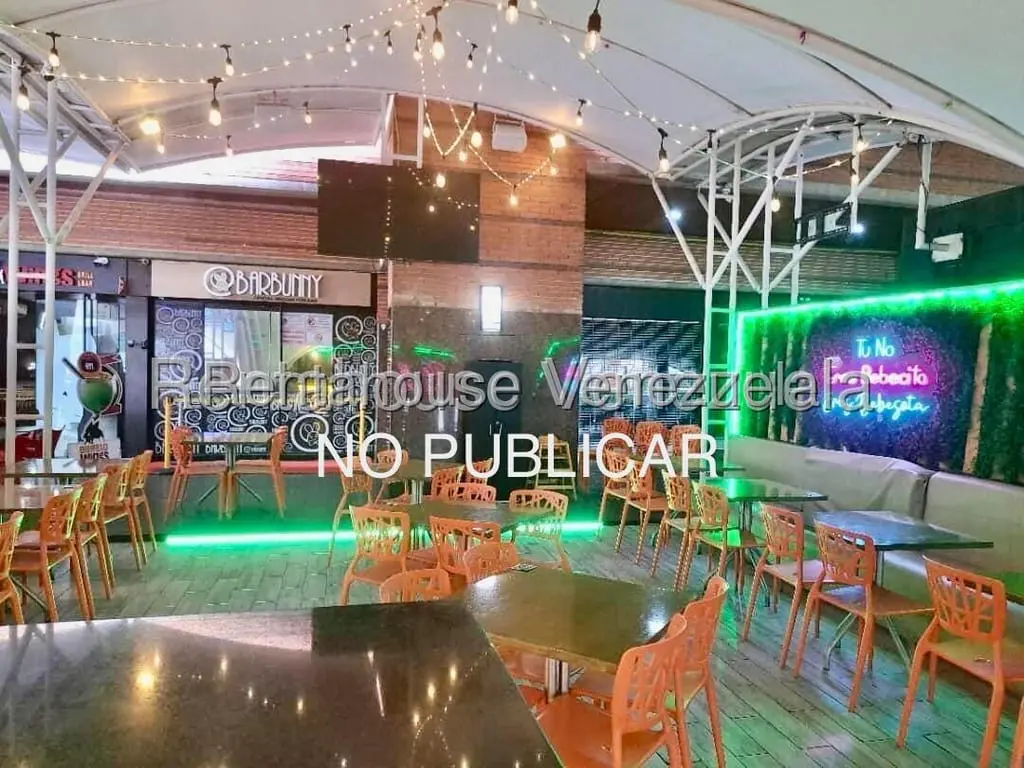 Local comercial en La Castellana, Caracas - 1