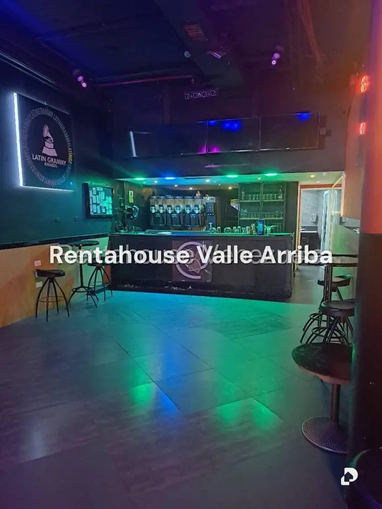 Local comercial en La Castellana, Caracas – 16