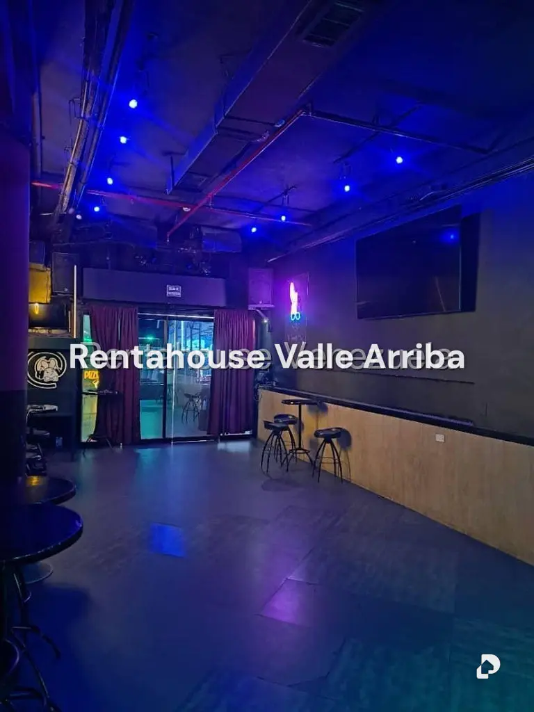 Local comercial en La Castellana, Caracas – 18