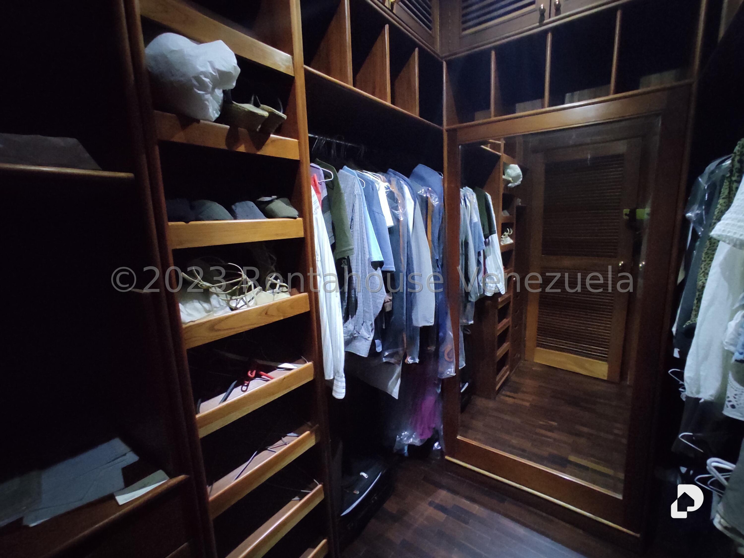 Casa en Colinas del Tamanaco, Caracas – 39