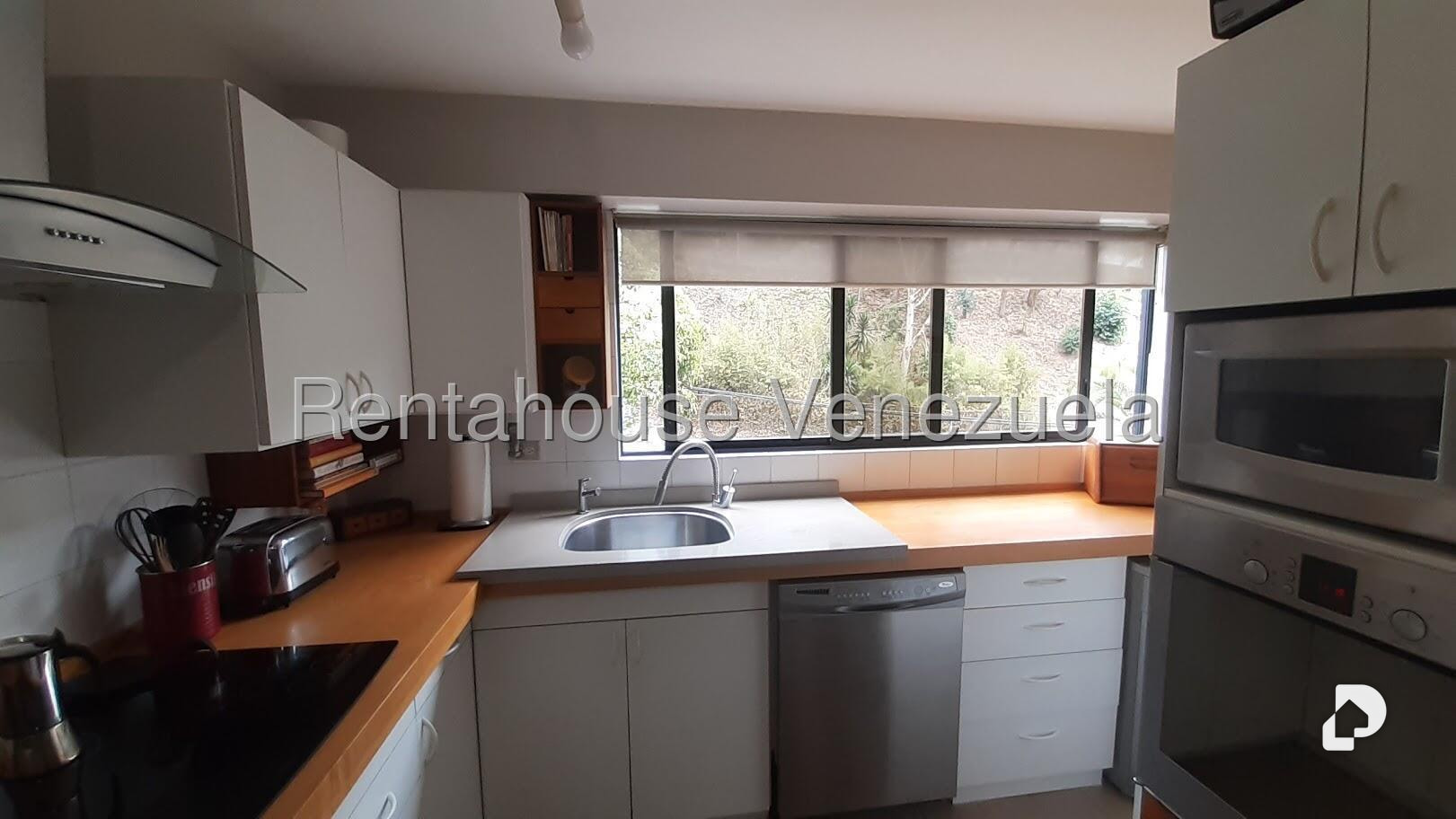 Apartamento en Las Esmeraldas, Caracas – 12